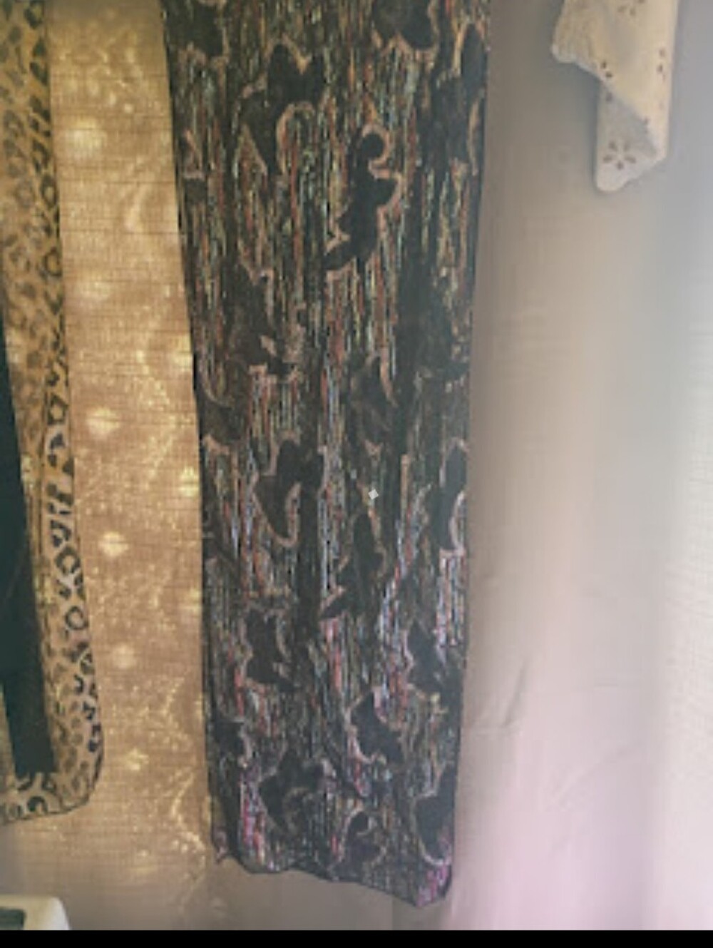 Women’s Multicolor Velvet Textured Wrap Scarf